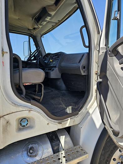 Used 2006 freightliner / Jackle M2