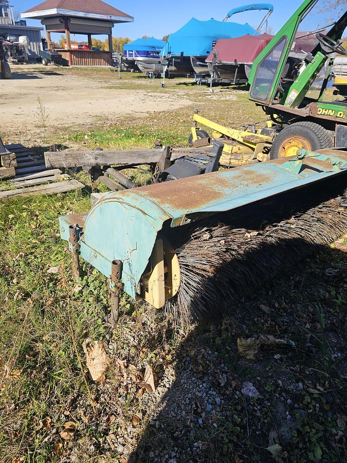 Used deere F935