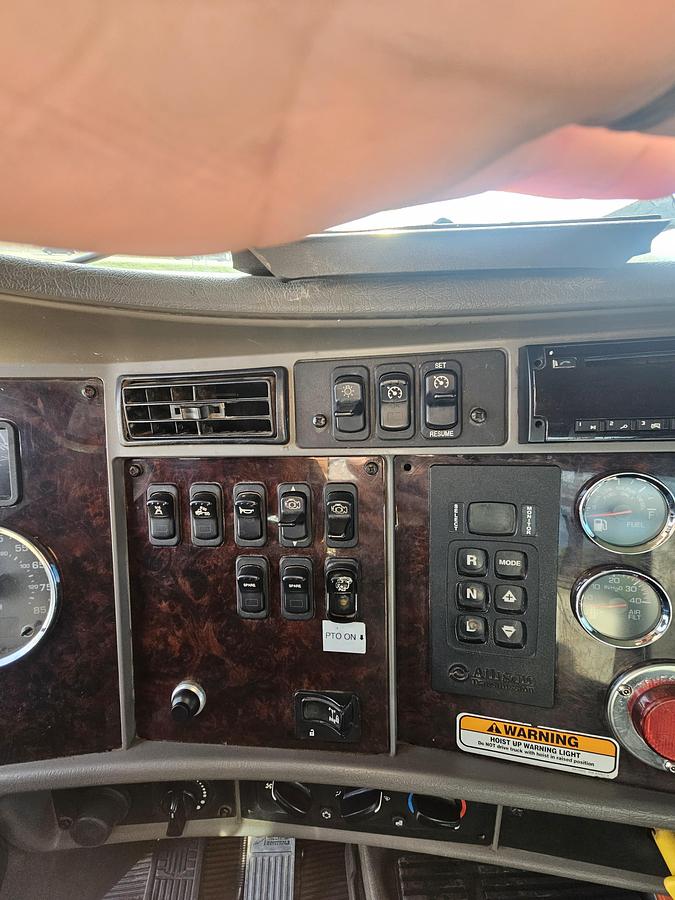 Used 2019 kenworth  T370