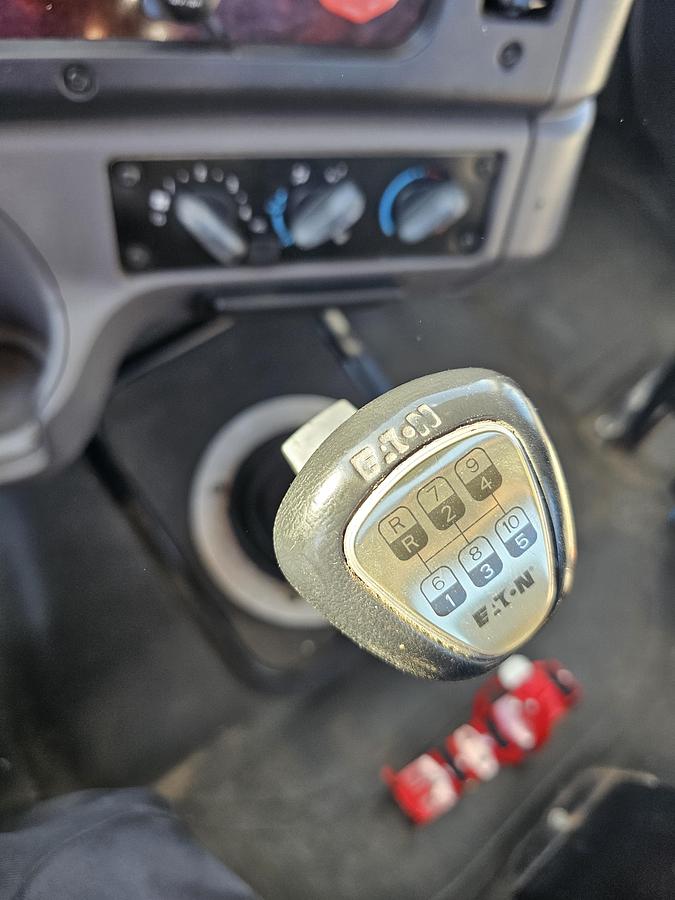 Used 2018 Freightliner SD