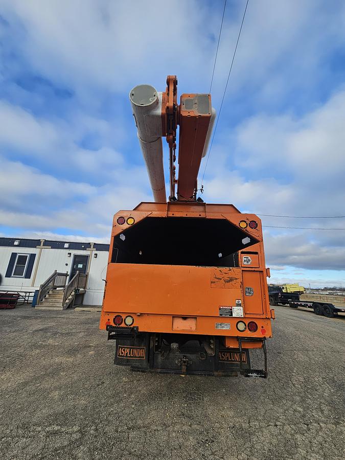 Used 2010 Ford /  Altec F750/ LRV55