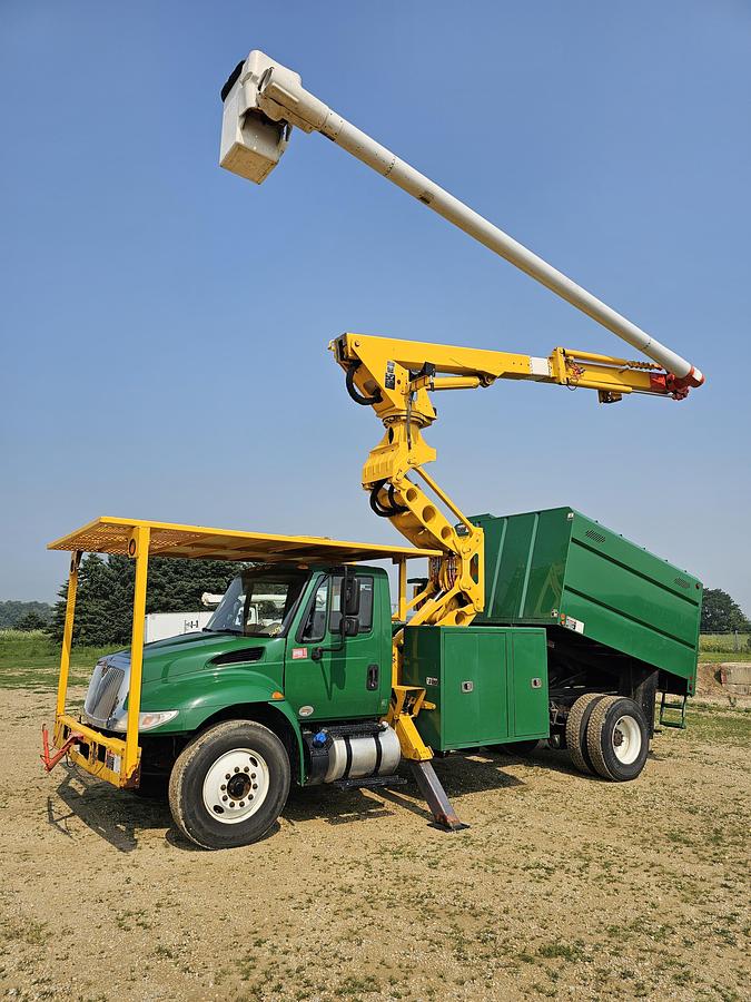 Used 2018 International / Altec 4300/LR7-60E70