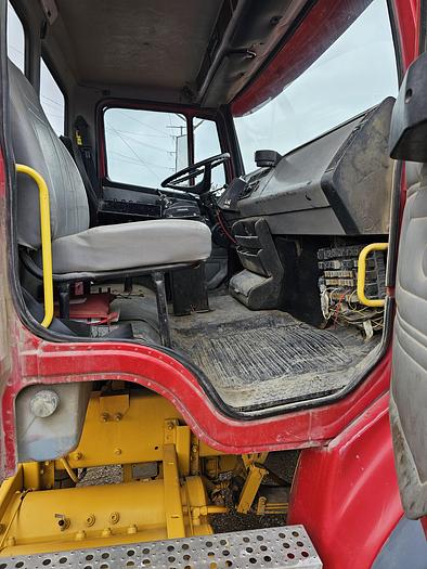Used 2001 Freightliner FL112