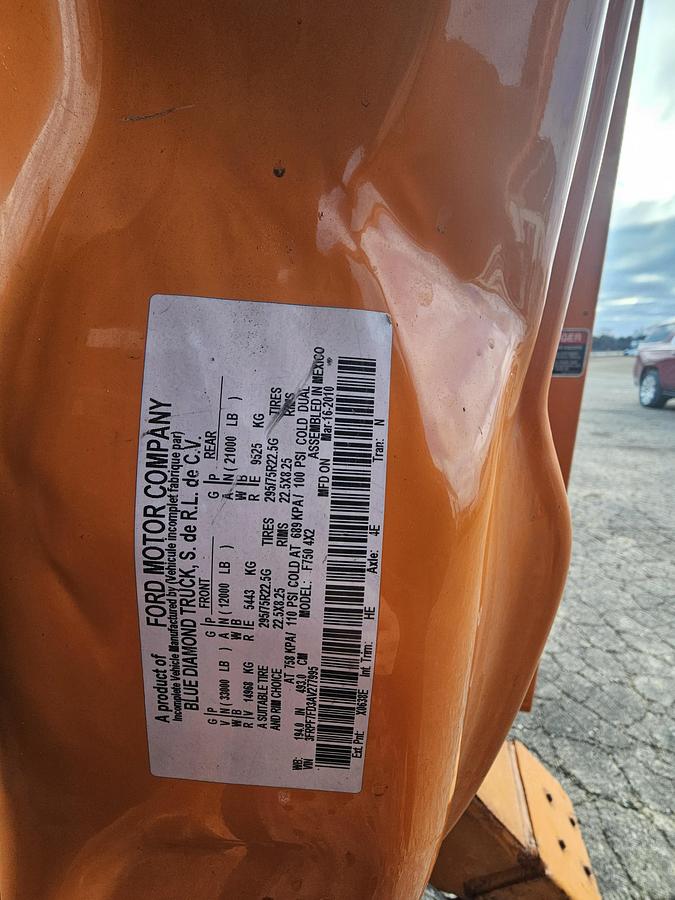 Used 2010 Ford /  Altec F750/ LRV55