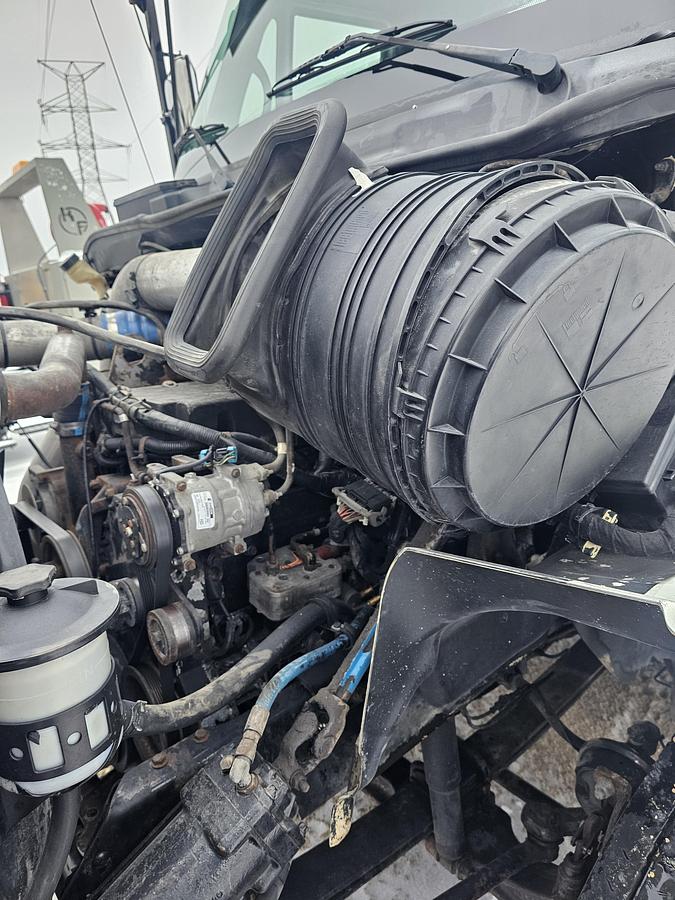 Used 2009 International 8600