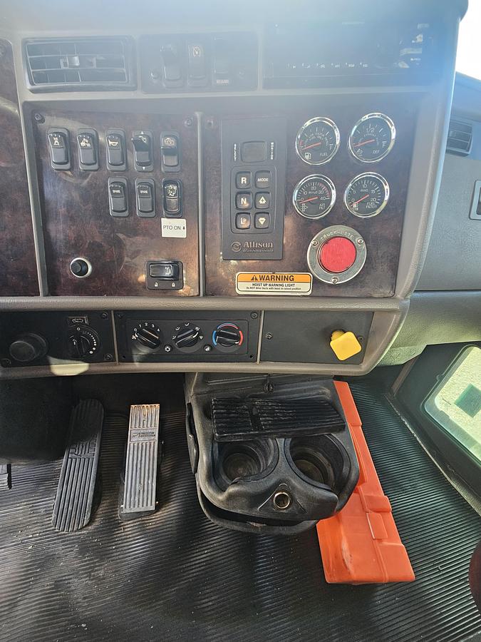 Used 2019 kenworth  T370