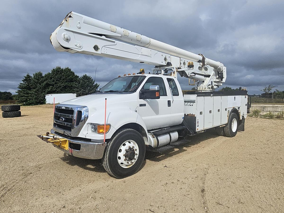 Used 2012 Ford /  Altec F750 / AA55E