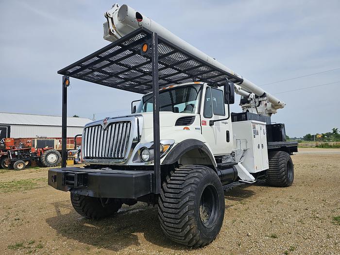 Used 2011 International / Altec 7400/ LRV60RM-E70