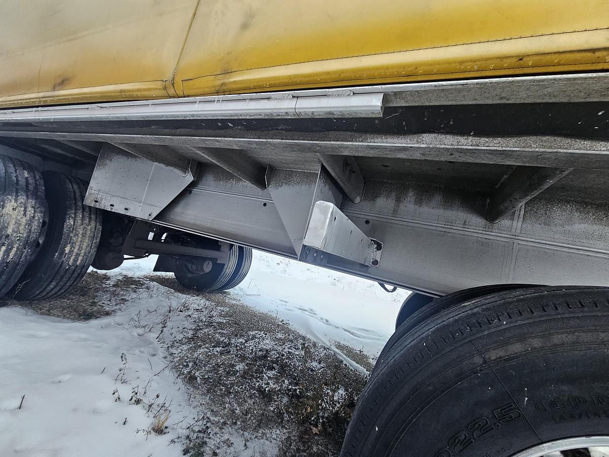 Used 2022 East trailer conastoga