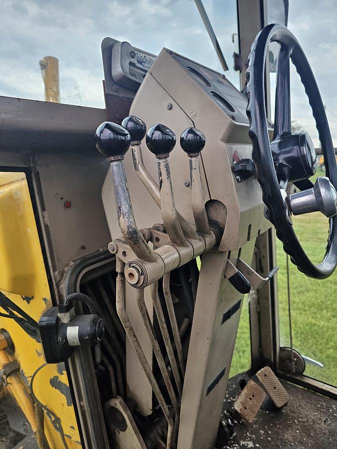 Used 1989 John Deere 772BH