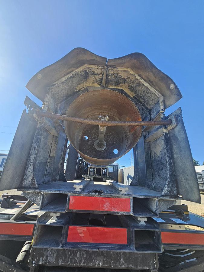 Used 2015 International / Utilicore 4300 / MD300