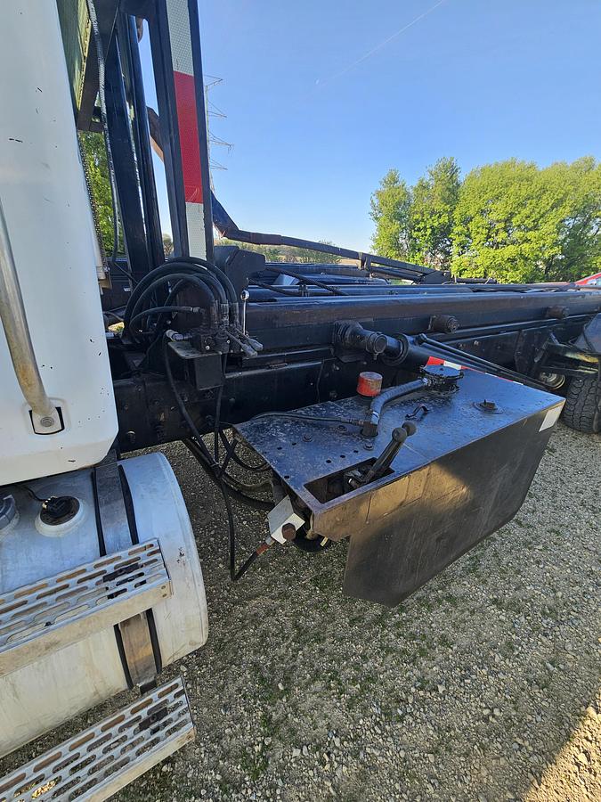 Used 2007 MACK CV