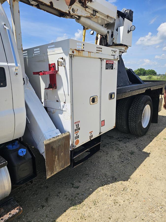 Used 2015 Ford /  Altec F750 / Digger derrick