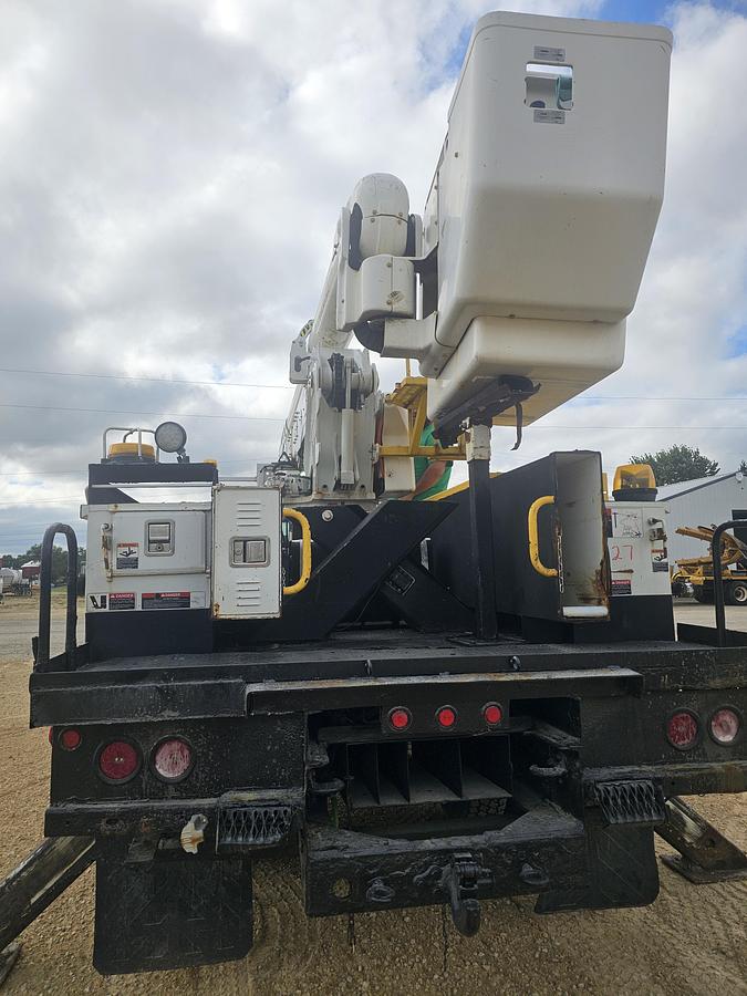 Used 2012 Ford /  Altec F750 / AA55E