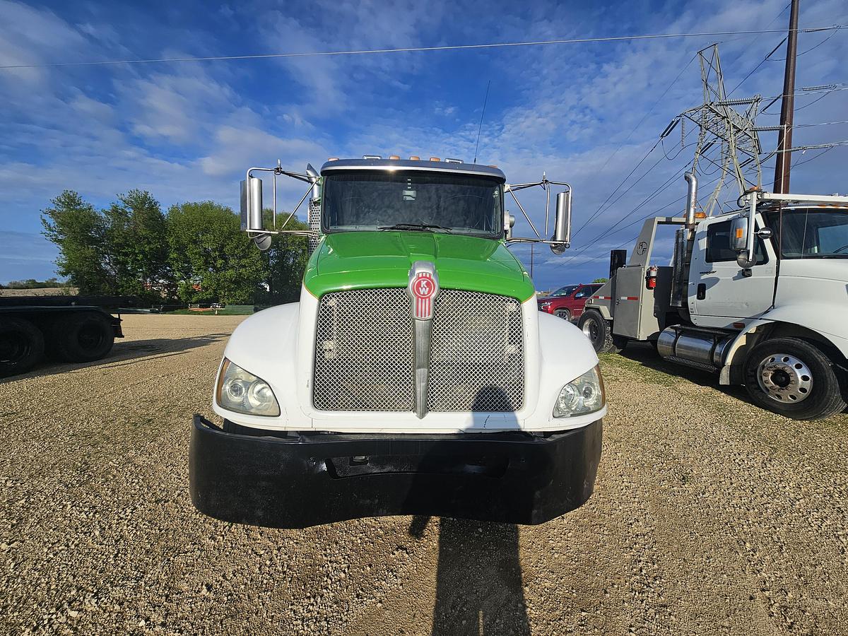 Used 2019 kenworth  T370