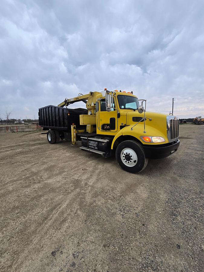 Used 2014 Peterbuilt 382