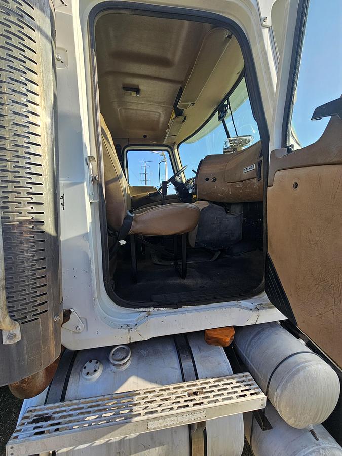 Used 2007 MACK CV