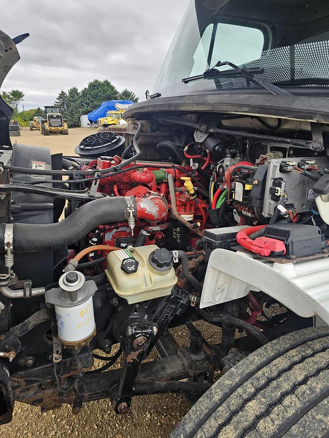 Used 2015 Freightliner / Altec M2106/ LRV60-E70