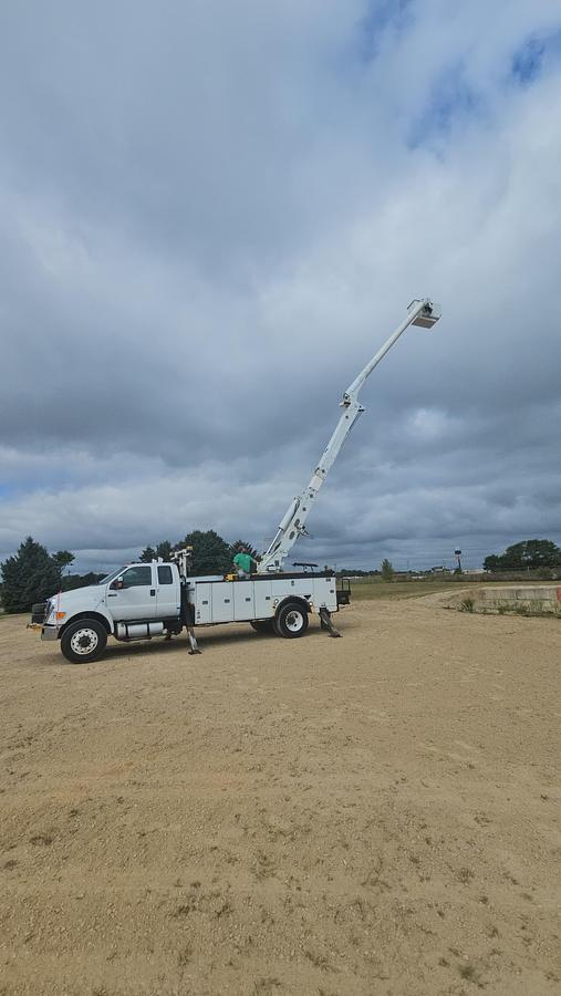 Used 2012 Ford /  Altec F750 / AA55E