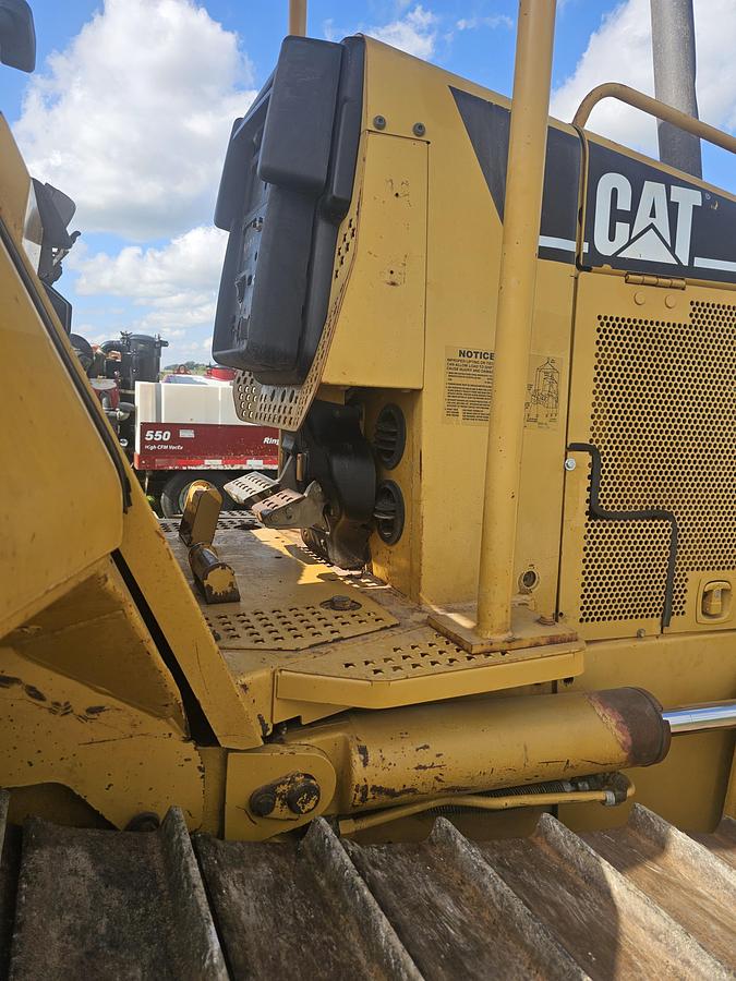 Used 2005 Caterpillar D5N LGP