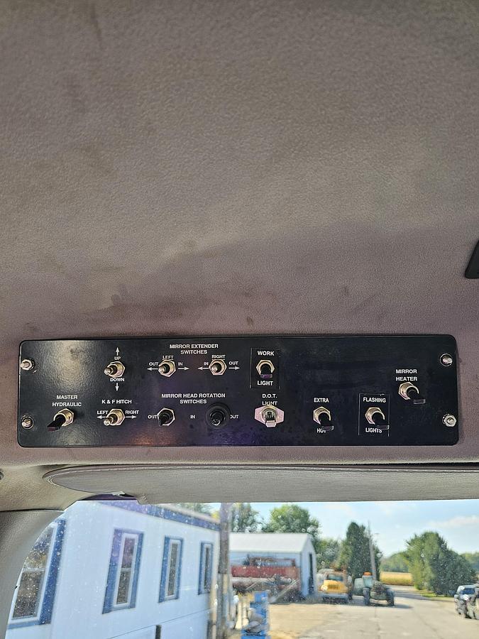 Used 2018 Freightliner SD