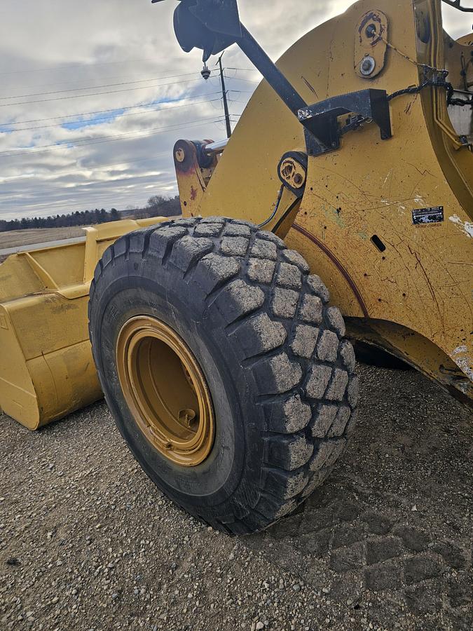 Used 2014 Caterpillar 950k