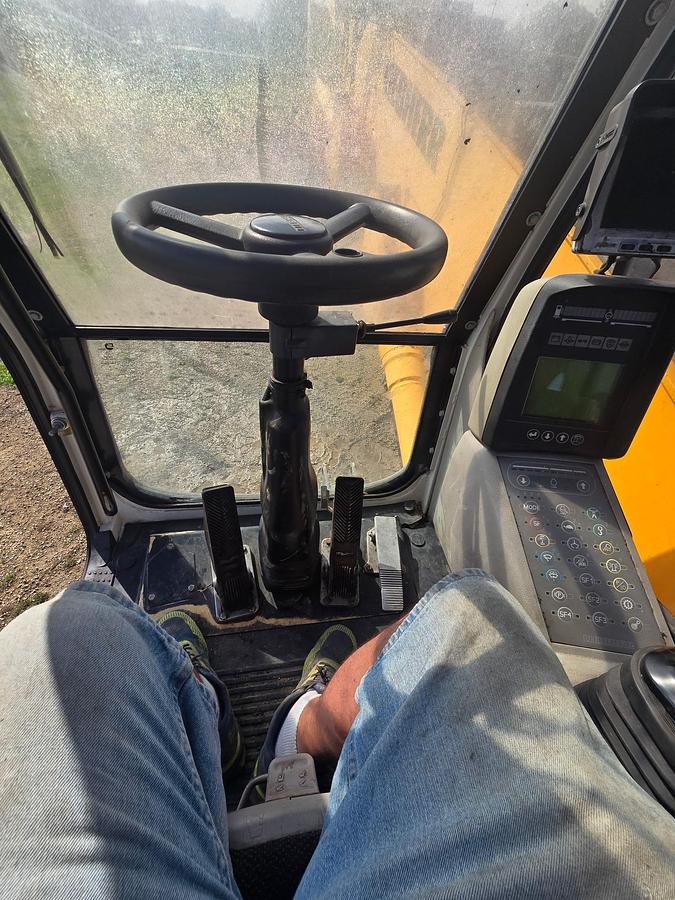 Used 2011 Liebherr A944 C HD Letronic