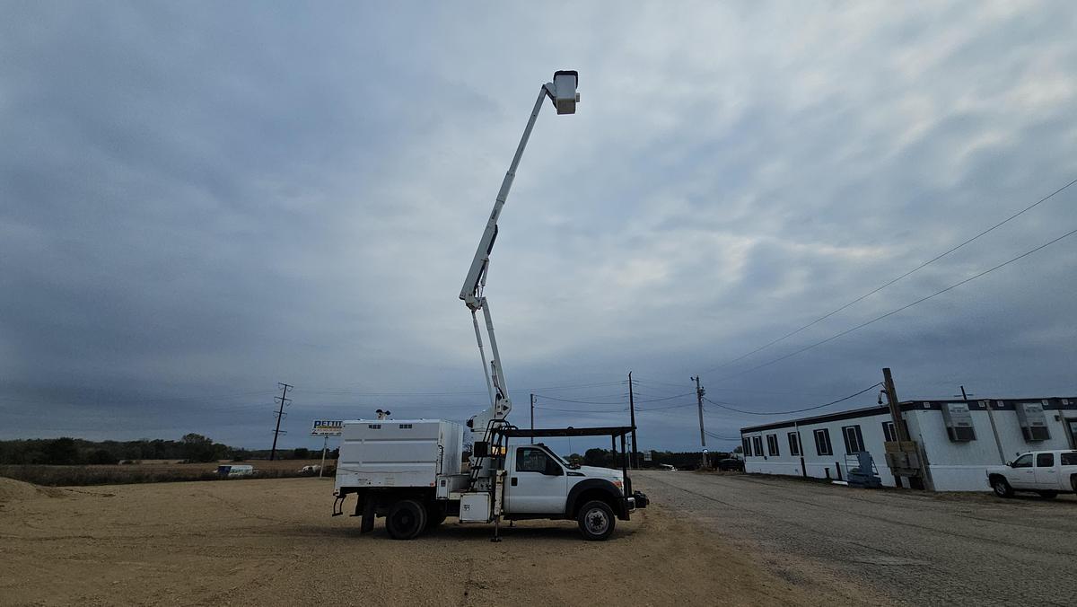 Used 2012 Ford /  Versalift F550 / SST40EIH