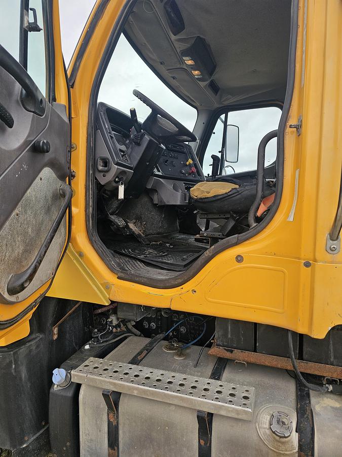 Used 2012 Freightliner 114SD