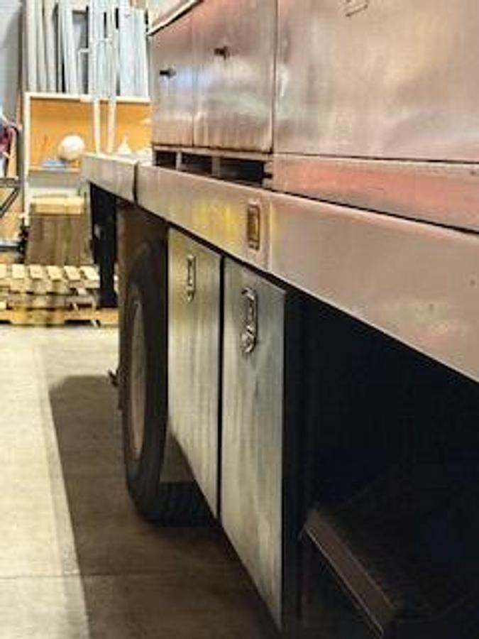 Used 1999 International Elliott 4700/