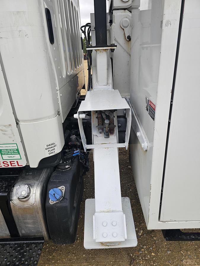 Used 2015 Freightliner / Altec M2106/ LRV60-E70
