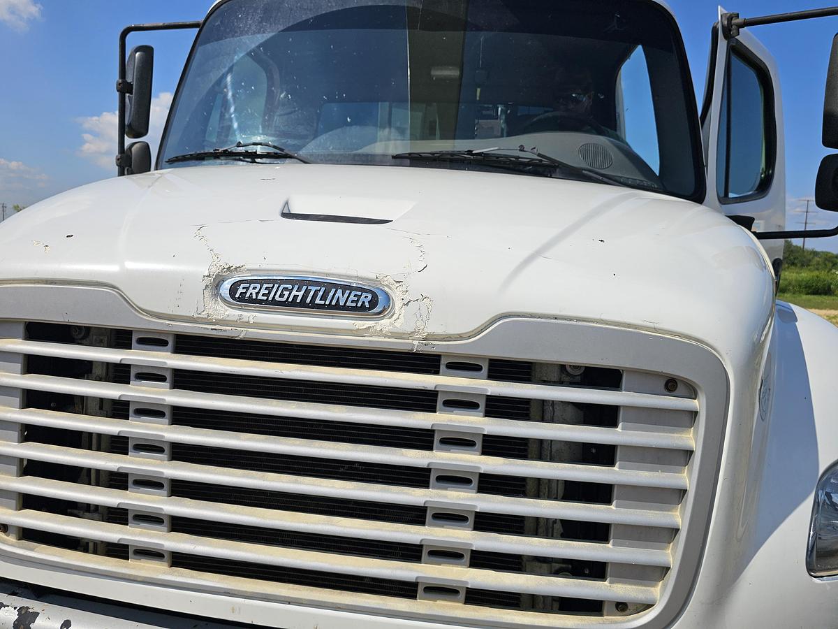 Used 2014 Freightliner / Altec M2106/ AA755