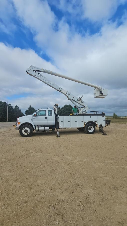 Used 2012 Ford /  Altec F750 / AA55E
