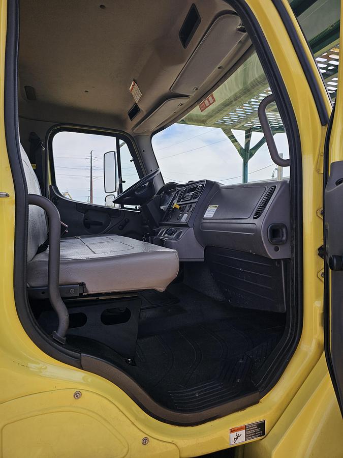 Used 2013 Freightlinter / Terex M2 106 / xt75