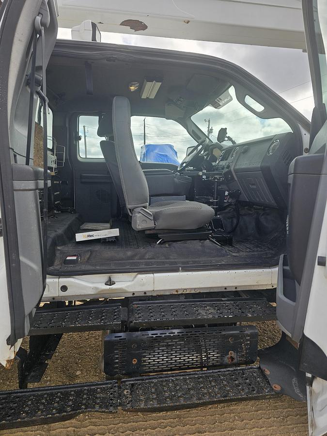 Used 2012 Ford /  Altec F750 / AA55E