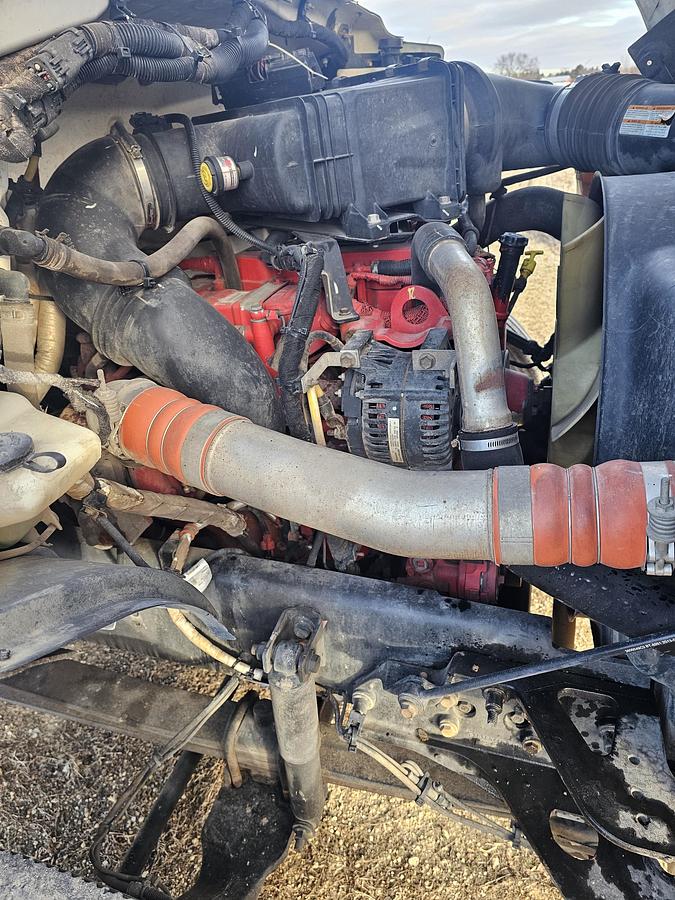 Used 2011 Freightliner / Altec M2106/ LRV56