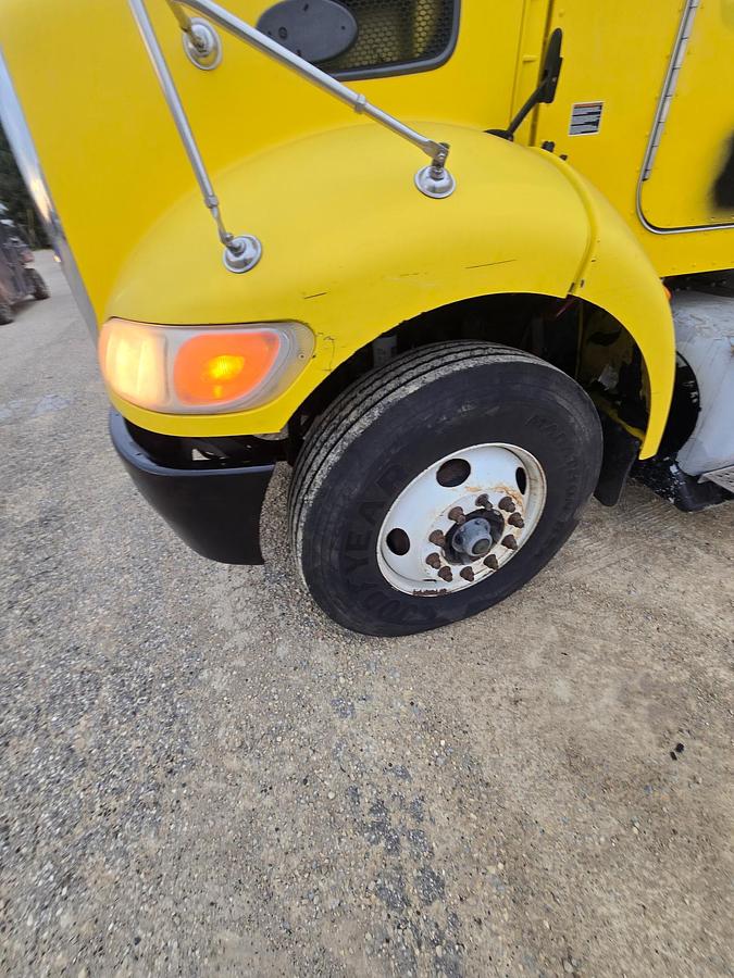 Used 2014 Peterbuilt 382