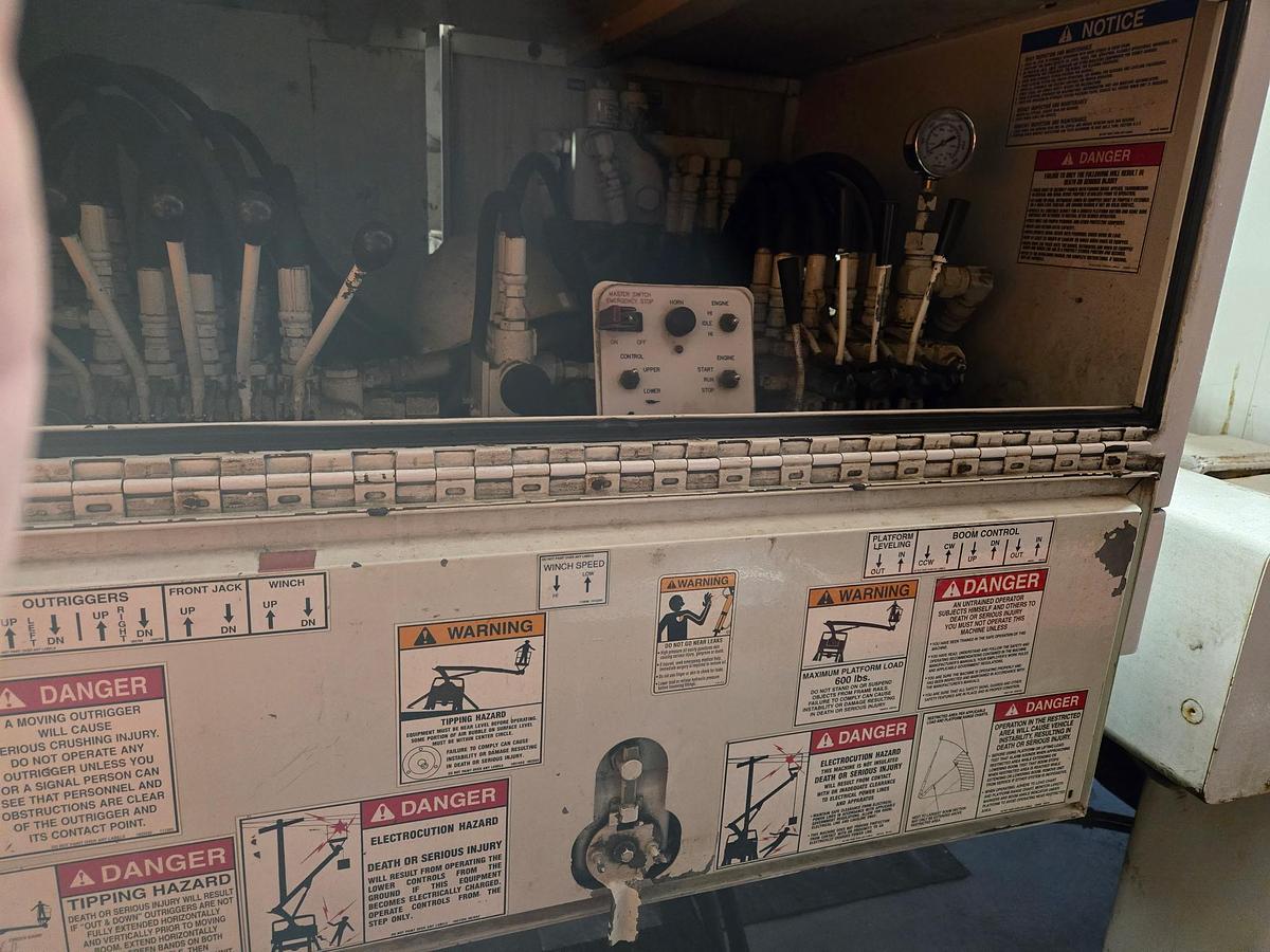 Used 1999 International Elliott 4700/