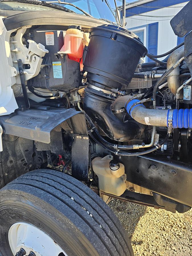 Used 2018 Freightliner SD