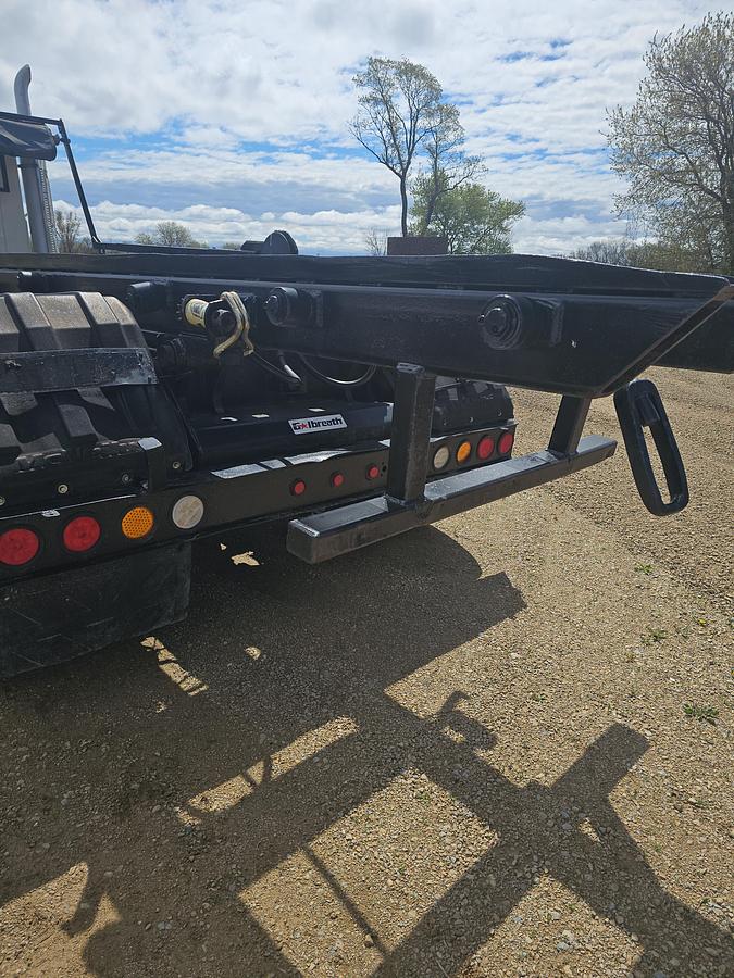 Used 2007 Mack CV713