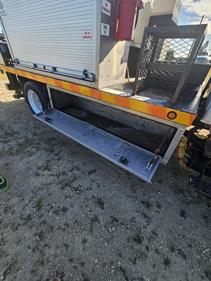 Used 2015 International / Utilicore 4300 / MD300