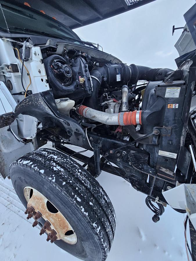 Used 2010 Ford/ Altec F750 /LRV