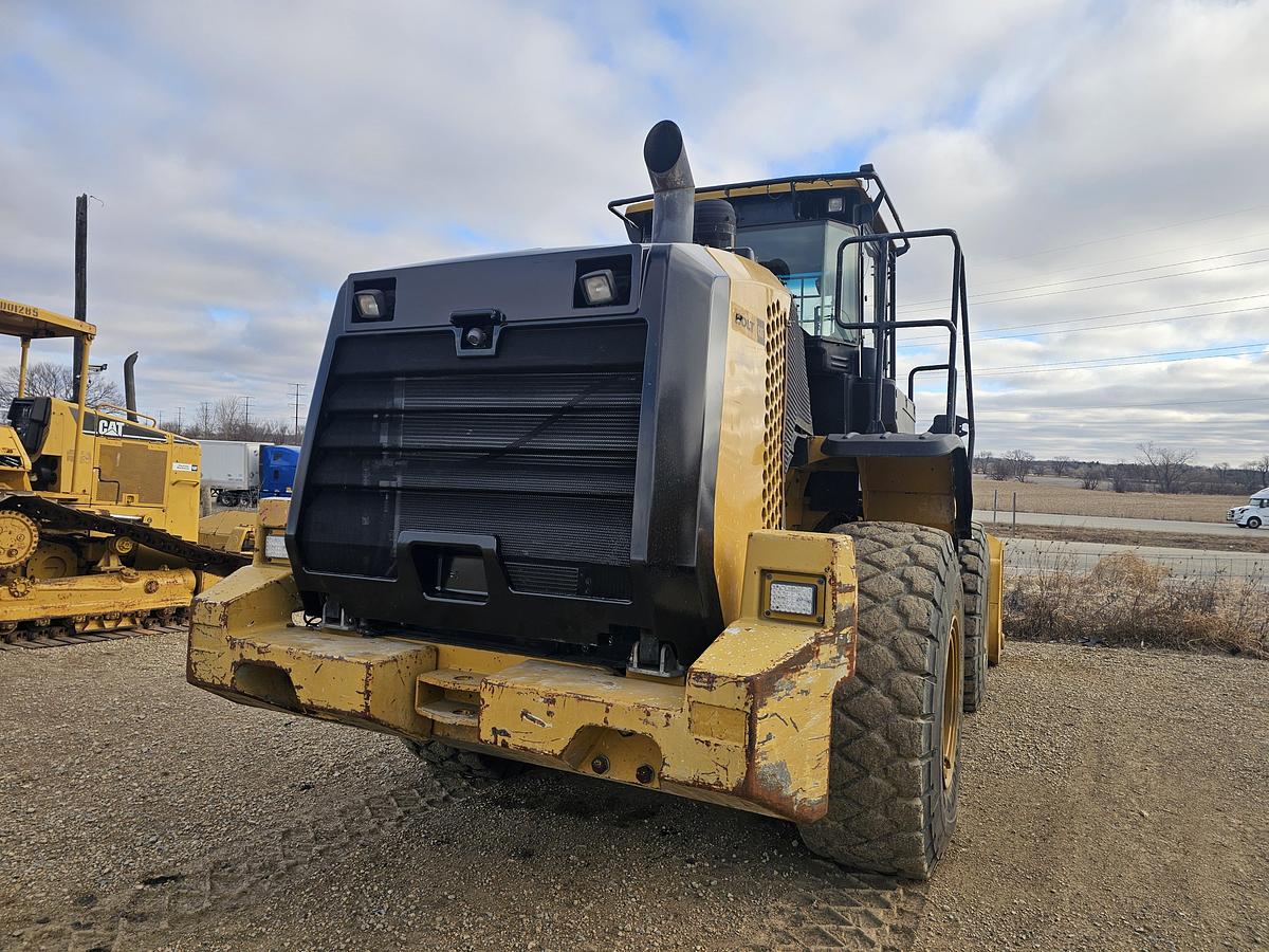 Used 2014 Caterpillar 950k