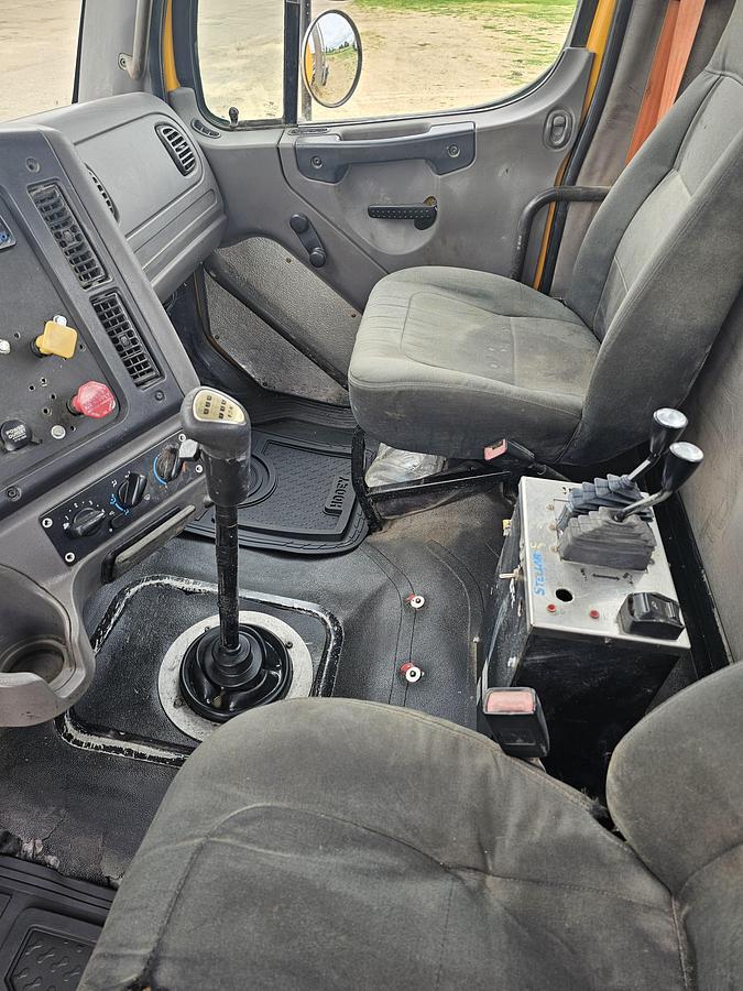 Used 2012 Freightliner 114SD