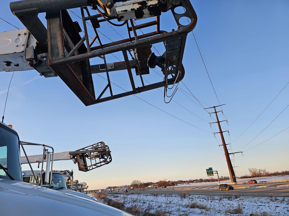 Used 2012 Kenworth/ Altec T3 /T40P