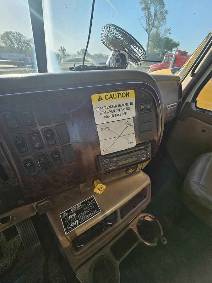 Used 2007 MACK CV