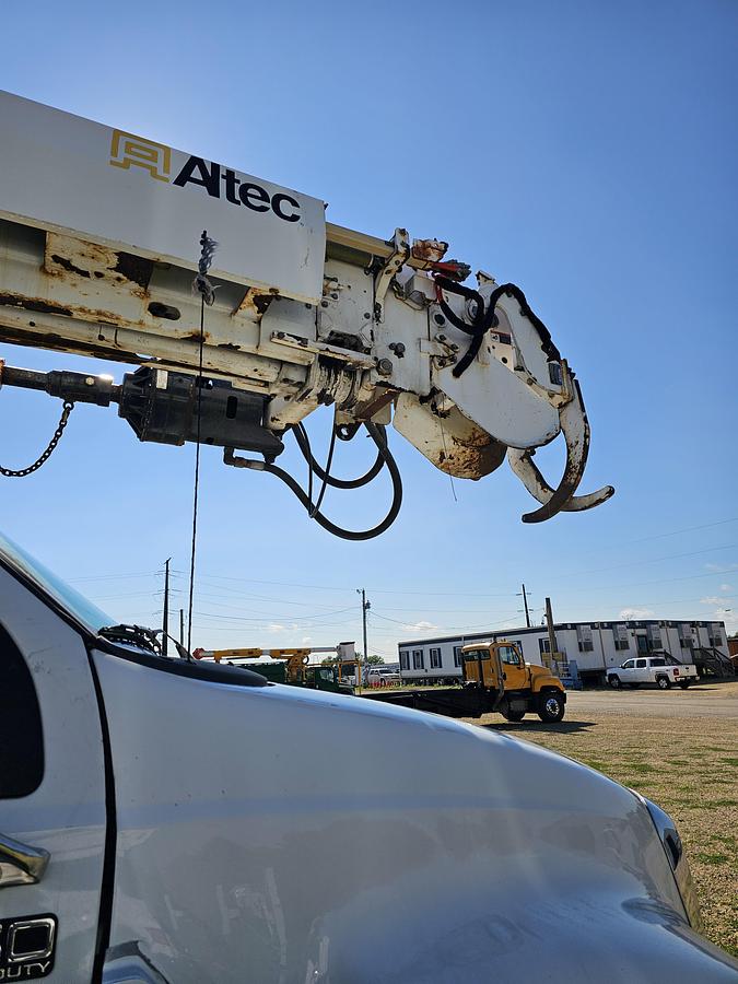 Used 2015 Ford /  Altec F750 / Digger derrick