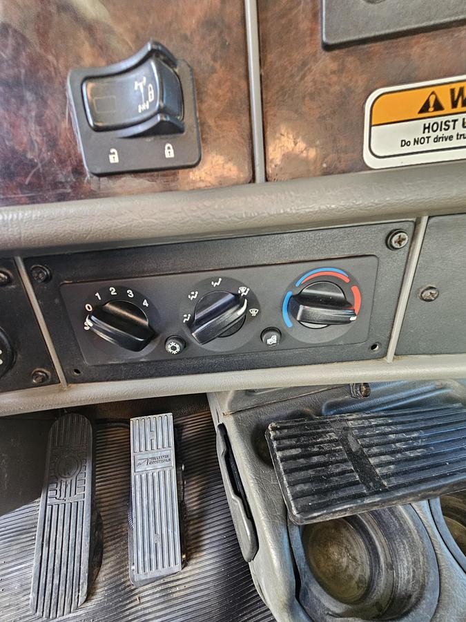 Used 2019 kenworth  T370