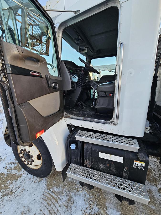 Used 2012 Kenworth/ Altec T3 /T40P