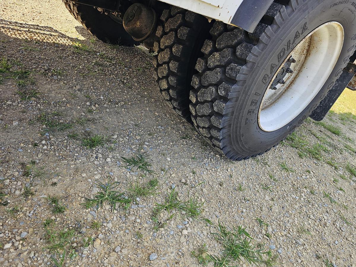 Used 2014 Freightliner / Altec M2106/ AA755